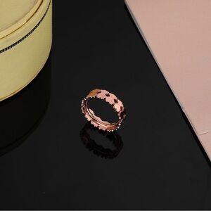 Elegant Rose Gold Ring